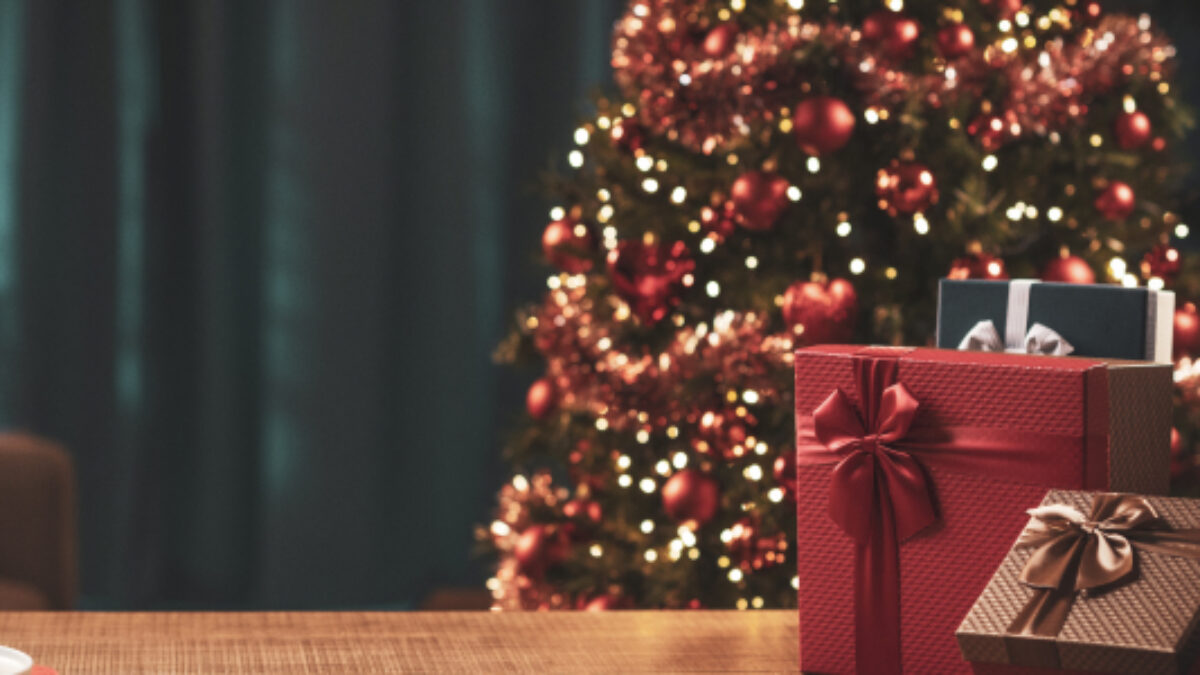 クリスマスプレゼントスペシャル★即発送!★贈呈品付き SK-IIの22年クリスマスコフレ、“人気化粧水現品入り”ポーチ付き