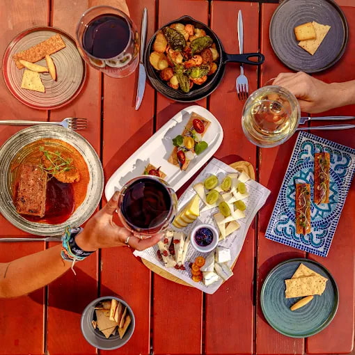Tapas con tabla de queso